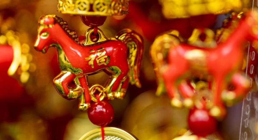 4 szerencsehozó szín a Tűz Ló évében – Bevonzzák a gazdagságot, a sikert és a boldogságot