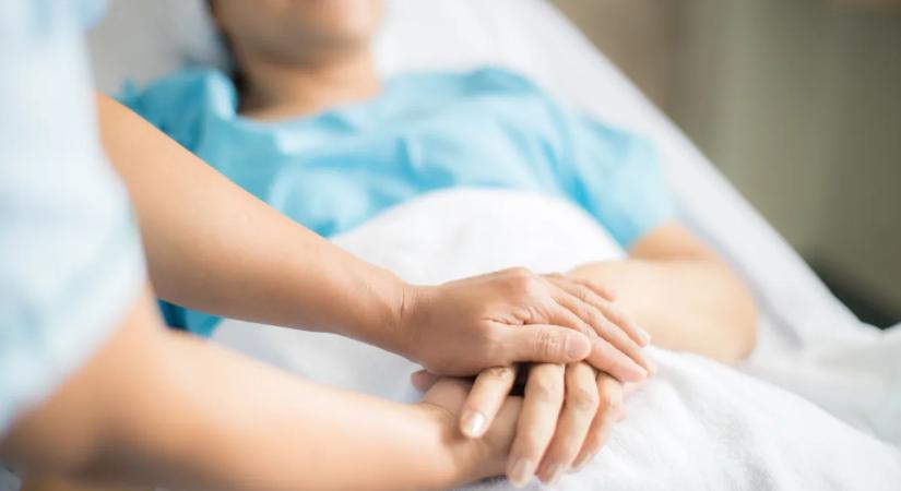 Azt mondták az édesanyának, már nem menthetik meg az életét – végül kiderült: semmi komoly baja