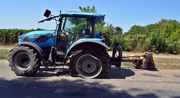 Új KRESZ: kevesebbet kell rostokolni majd a traktorok, munkagépek után az utakon?