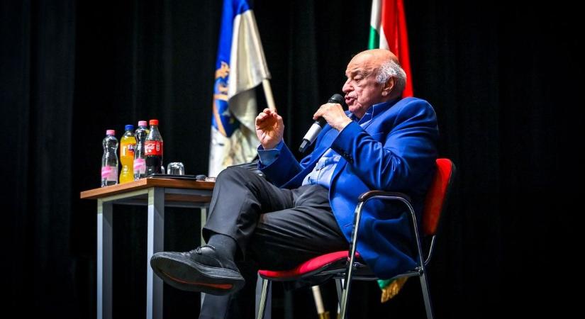 Nógrádi György nem kertelt Törökszentmiklóson: a világháború kockázatát alábecsülik