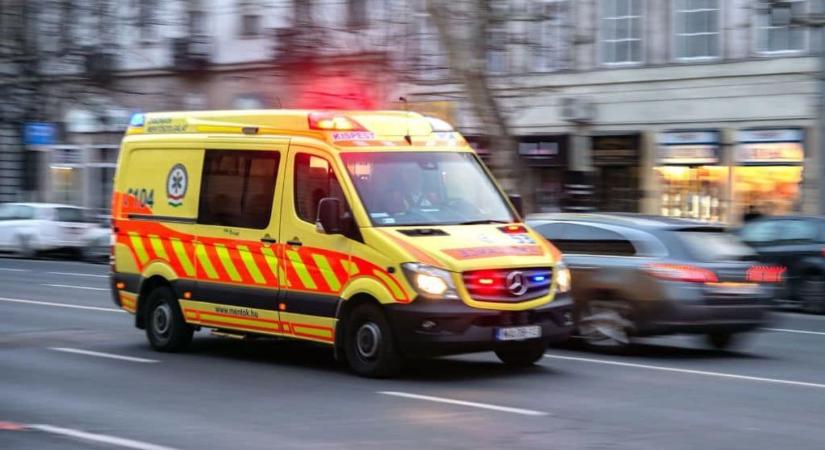 Ijesztő baleset Székesfehérvárnál, szirénázó autók vertek fel mindenkit