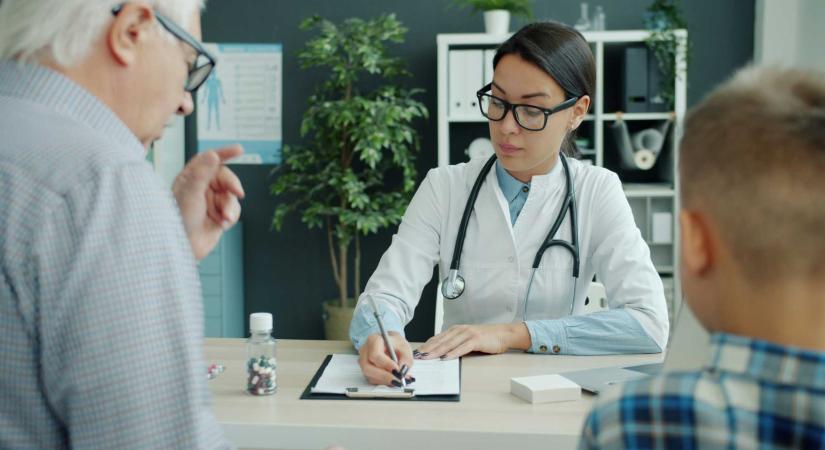 Kötelező itthonmaradás: az orvosi kamara válaszolt Bolojan javaslatára