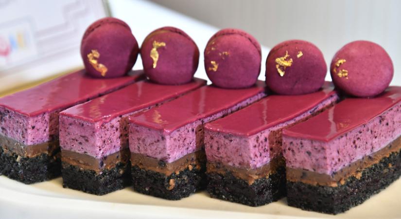 A kormány a cukrászdákra is kiterjeszti az 51 pontból álló vendéglátóipari akciótervet