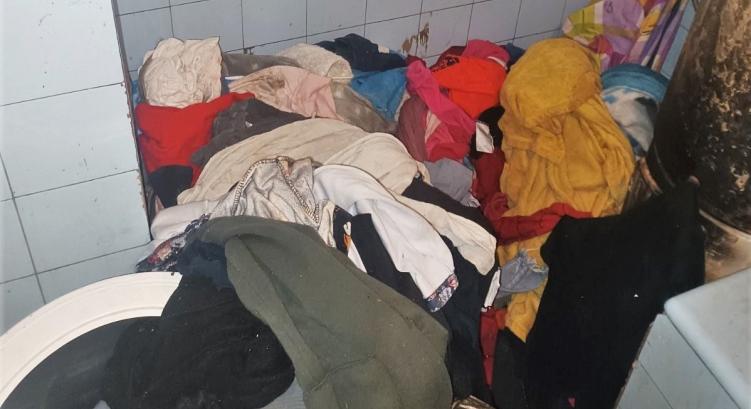 A szennyes alá bújt a körözött tolvaj