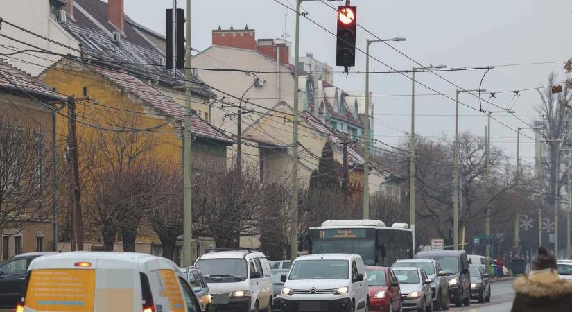 Autósok, figyelem! Drágult a gépjárműadó, ráadásul 2026-ban egyben kell befizetni