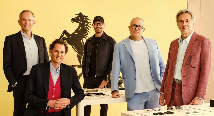 Bemutatkozott az első elektromos Ferrari belső tere, amiért Jony Ive felel