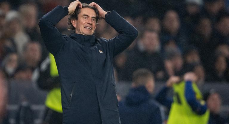 A kiesés sem tűnik elképzelhetetlennek, menesztette edzőjét az Európa-liga címvédője