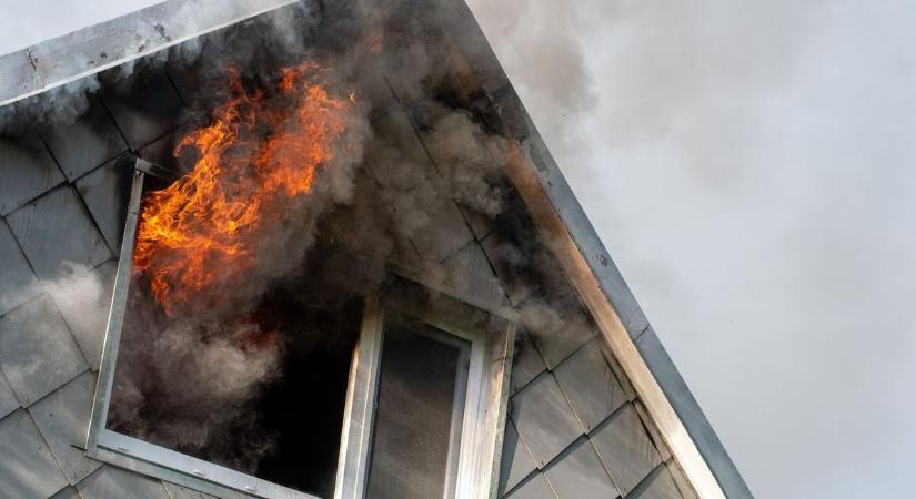 Drámai percek: Lángolt a kazánház, több tűzoltóegységet riasztottak