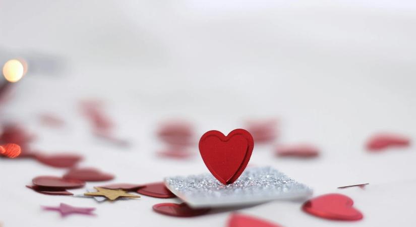 5 romantikus film Valentin-napra: friss premier és ikonikus love storyk