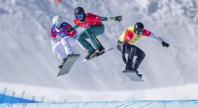 Óriásit bukott, nyakát törte a hódeszkás a téli olimpián