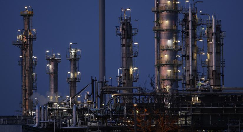 Veszélybe kerülhet az üzemanyagellátás a szankciók miatt