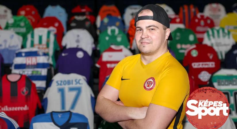 A humorista, aki mindig futballmezben lép színpadra: Szőke Dániel