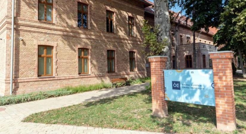 Éjfélkor zárul a jelentkezés: eddig lehet felvételizni az egyetemekre