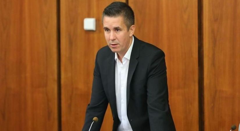 Ítélethirdetés várható a Human Operator Zrt. ügyében - Czeglédy Csaba az elsőrendű vádlott