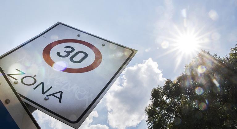 Hivatalossá vált az új KRESZ tervezete