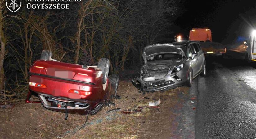 Három gyerekkel a kocsiban gázolt el autómentőre váró nőket egy szlovákiai sofőr Magyarországon