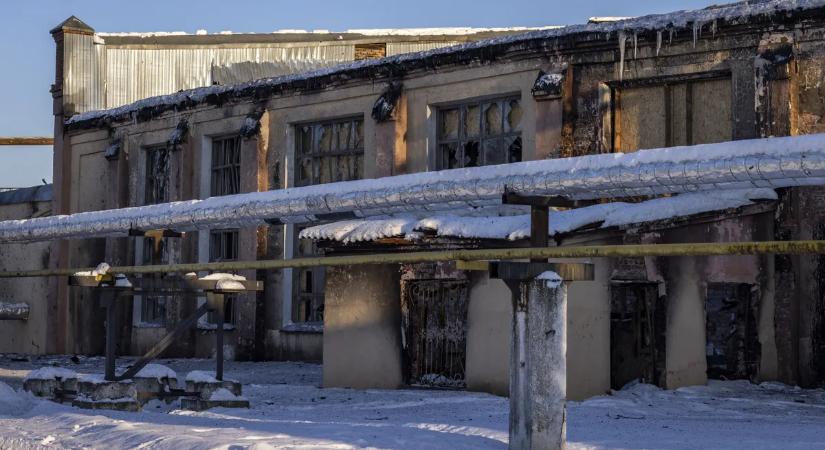 Egy vonat mentette meg az ukrán kislány életét – Az oroszok az ukrán vasúthálózatot is gyengítik