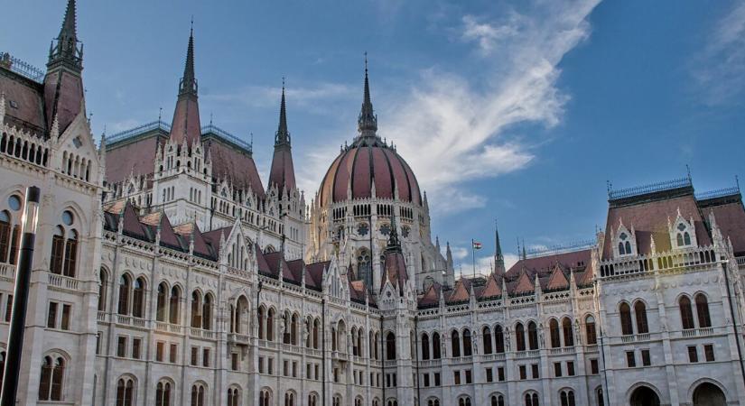 Befutott a magyar kormány szerdai nagy bejelentése – friss részletek a juttatásról