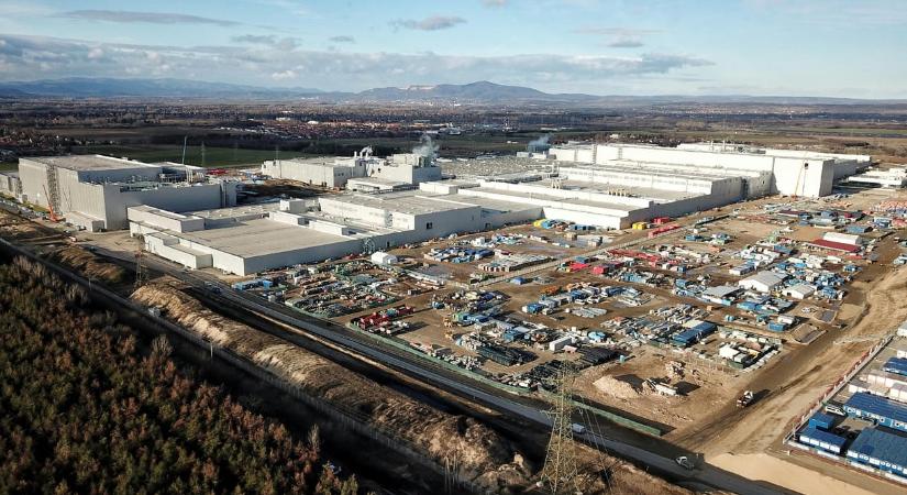 Nyomozás indult a gödi akkumulátorgyár ügyében