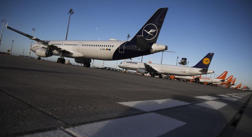 Káosz jöhet a reptereken, 24 órás sztrájkot hirdetett egy légitársaság