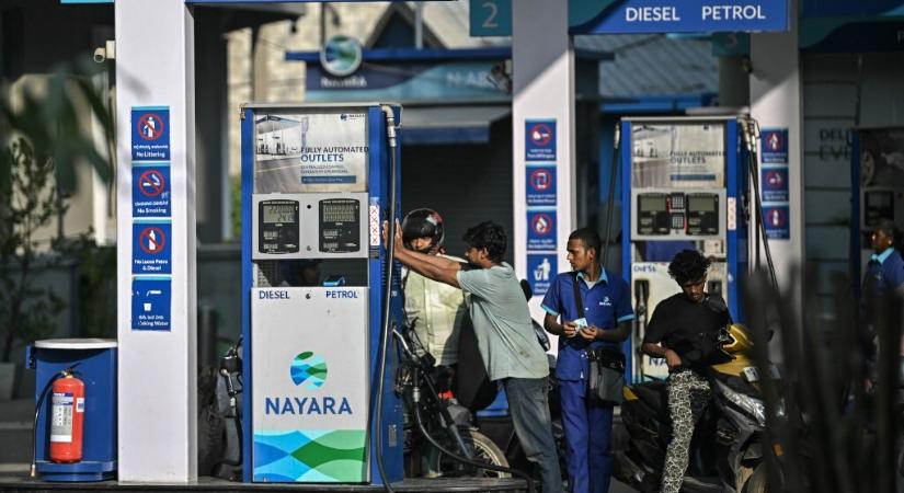 Épp akkor lőtte ki Trump az orosz olaj egyik legnagyobb vásárlóját, amikor már amúgy is összeroskadtak Putyin energiabevételei