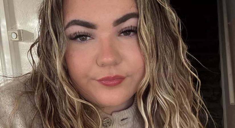 Azt hitte, a kutya: benézett a takaró alá Nati, és sikításban tört ki