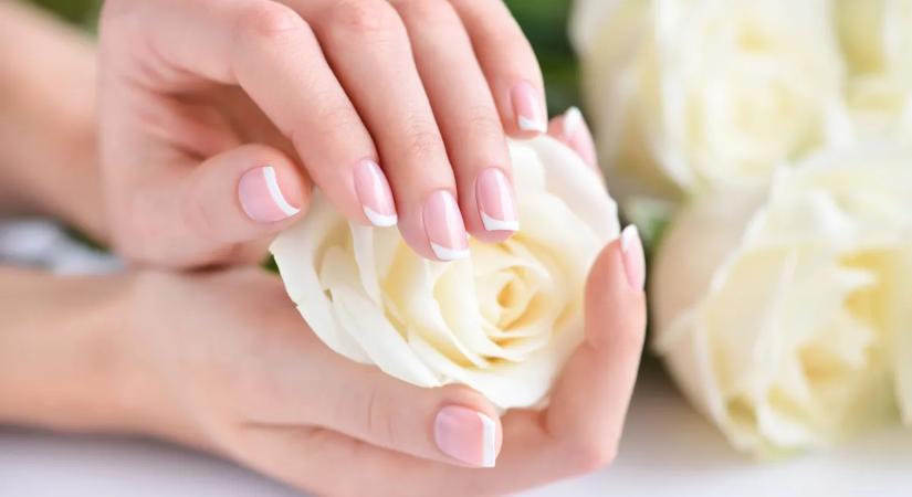 Ezt muszáj kipróbálnod – Visszafogott tavaszi körmök 40 felett, amik kiemelik a nőiességedet