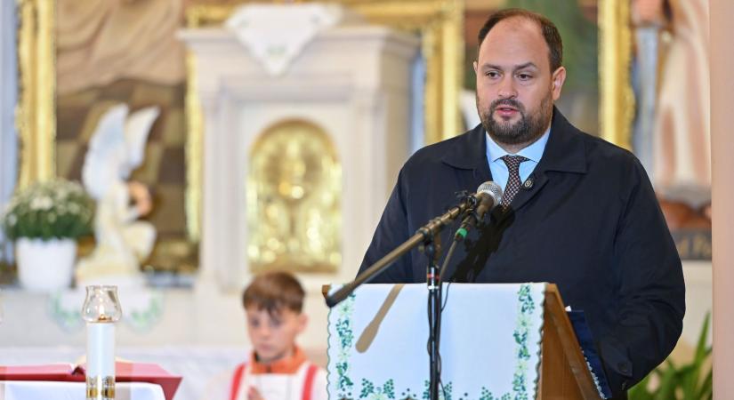 Nacsa Lőrinc: Fontos, hogy a hitet méltó közegben tudjuk megélni