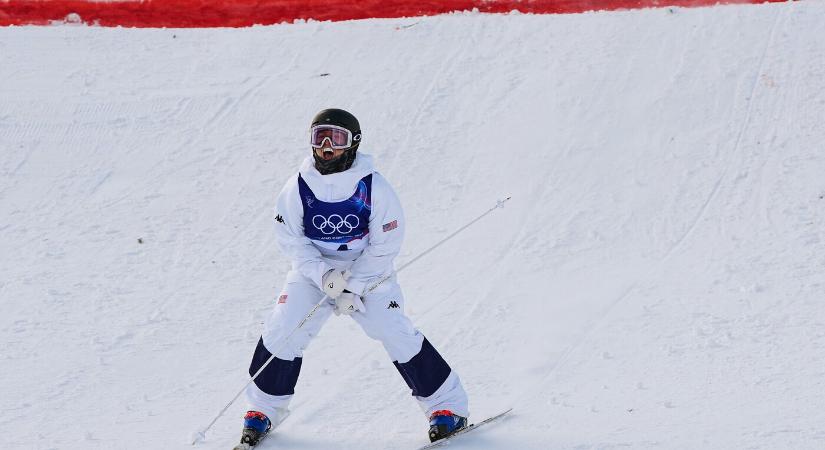 Hibázott a címvédő, amerikai győztes női mogulban