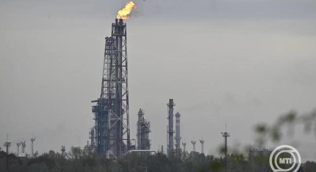 Hét új helyszínen kereshetnek gázt és olajat