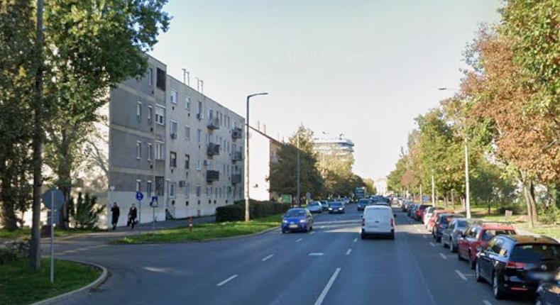 Autók ütköztek a debreceni kereszteződésben