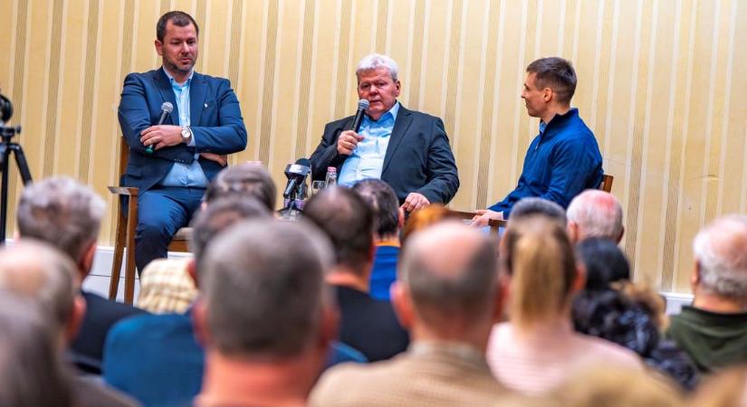 Főszerepben az első beton öntése