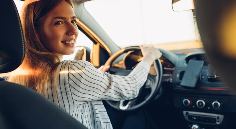 Mégis micsoda a cipzármódszer a közlekedésben, és miért használja egyre több autós?