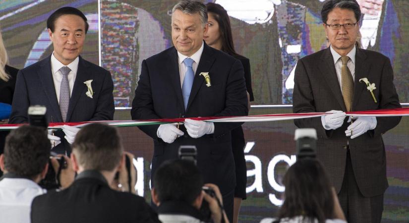 Magyar Péter találkozót kezdeményez a Samsung SDI vezetőivel