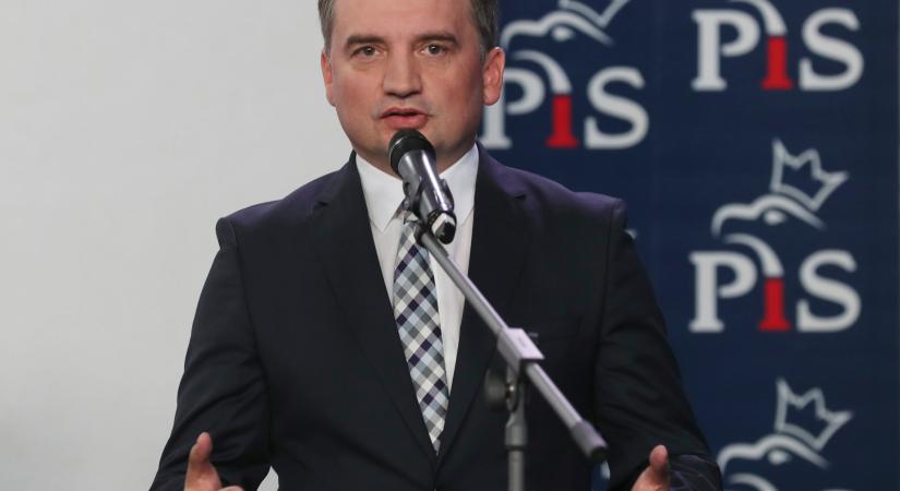 Élesedő jogvita Varsó és Budapest között a volt lengyel miniszter befogadása miatt