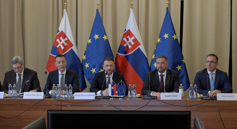 Összehangoltan lépnének fel a minisztériumok a fiatalok radikalizációja ellen