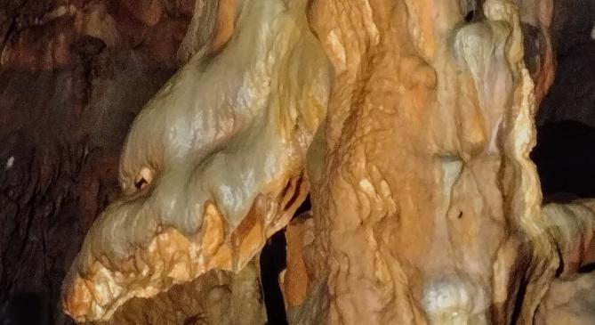 Bezárják a világhírű Rákóczi-barlangot