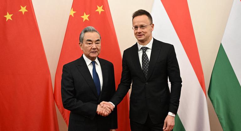 Szijjártó Péter: Magyarország rendkívül sokat profitál a Kínával folytatott együttműködéséből