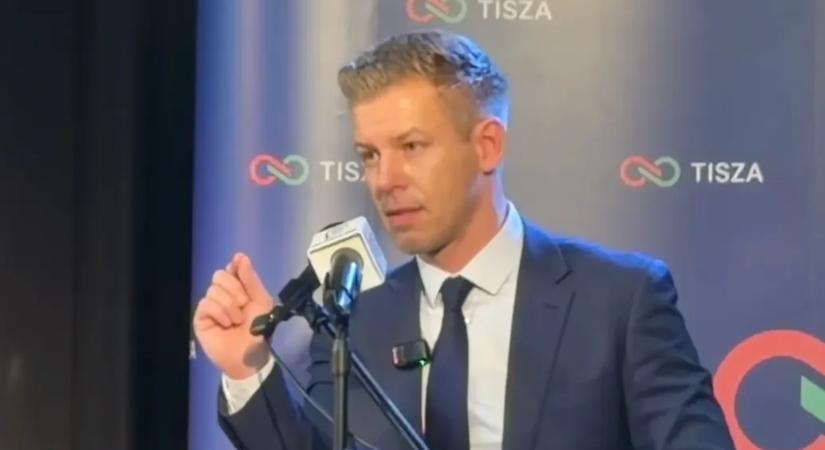 Magyar Péter szerint a gödi akkugyár dolgozói felfalták az állatkertből a kacsákat. És az aranyhalakat is