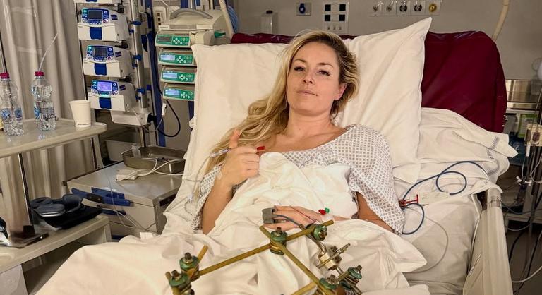 Megrázó fotót posztolt Lindsey Vonn a kórházi ágyáról