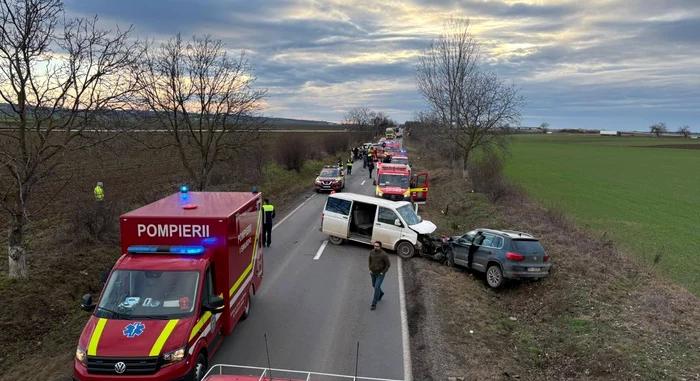 Súlyos baleset: öt autó ütközött össze Bihar megyében