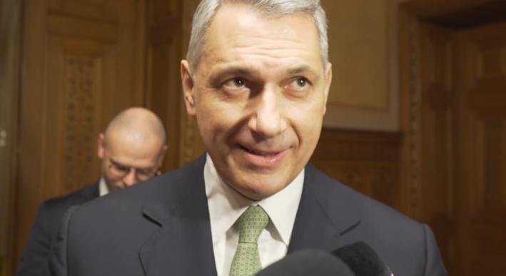 Az orosz állami televízió is roppant kíváncsi volt Lázár pusztaszabolcsi fórumára