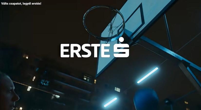 Már a látszatra sem adnak: nyíltan beszállt Magyar Péterék mellett a kampányba az Erste Bank