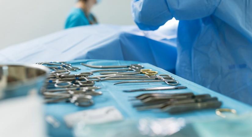 Arcon lőttek egy 17 éves lányt