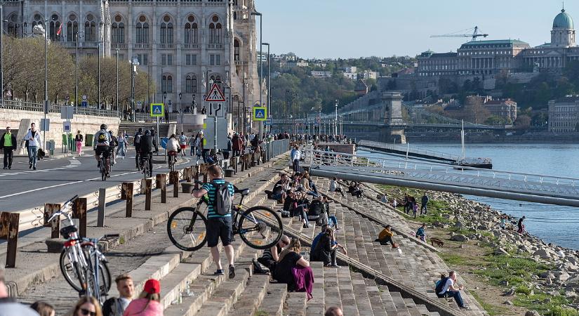 Finomhangolást végeztek a kerékpárosok az új KRESZ-szabályokon