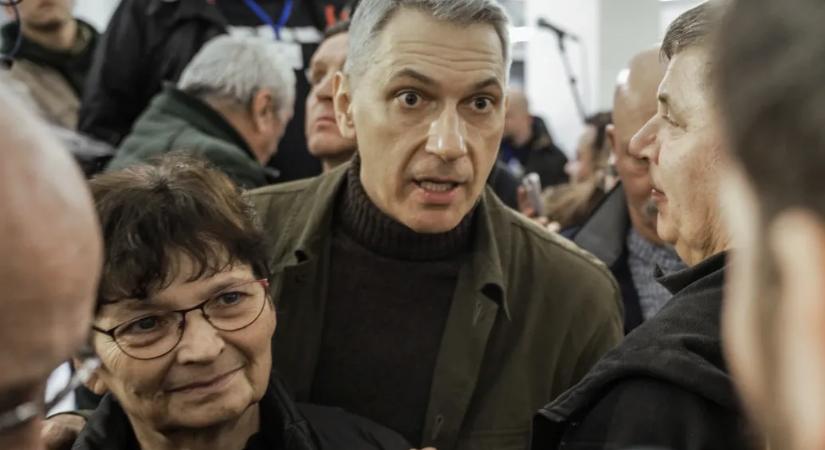 Lázár szerint nem is volt évekig rákkeltő a levegő a Samsung akkumulátorgyárában