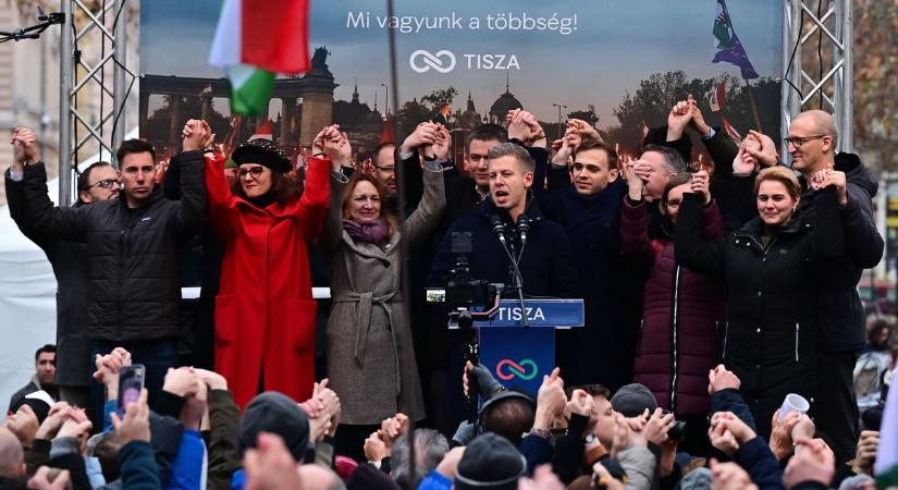 Megint pénzt kér támogatóitól Magyar Péter