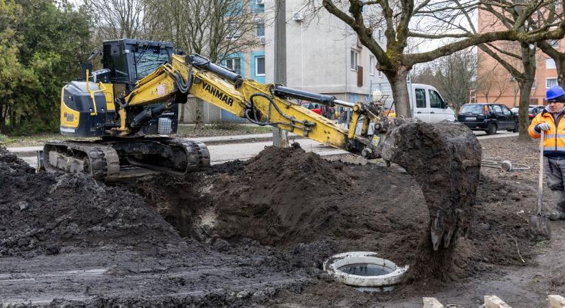 Végre megoldódhat a felszín alatti források problémája Tatán, indul a kutak építése