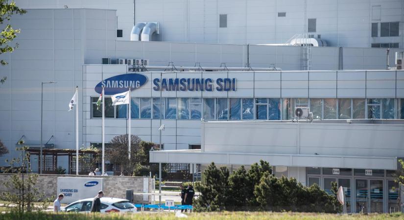 A Samsung SDI az Átlátszóra akarta uszítani az Orbán-kormányt, hogy a portál ne írhasson a gödi akkugyár visszaéléseiről