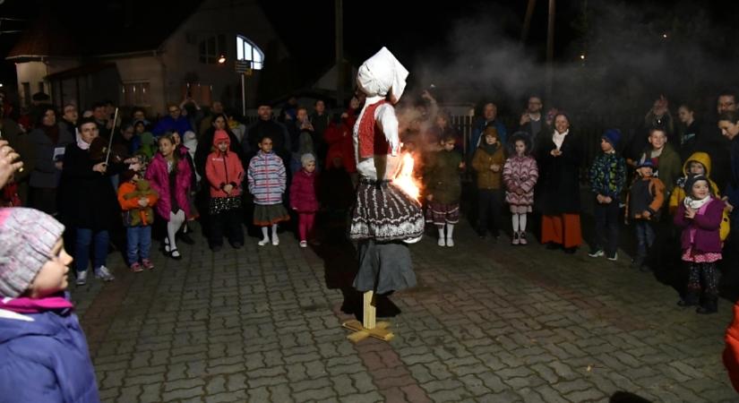 Farsangi mulatságra hív a Motolla
